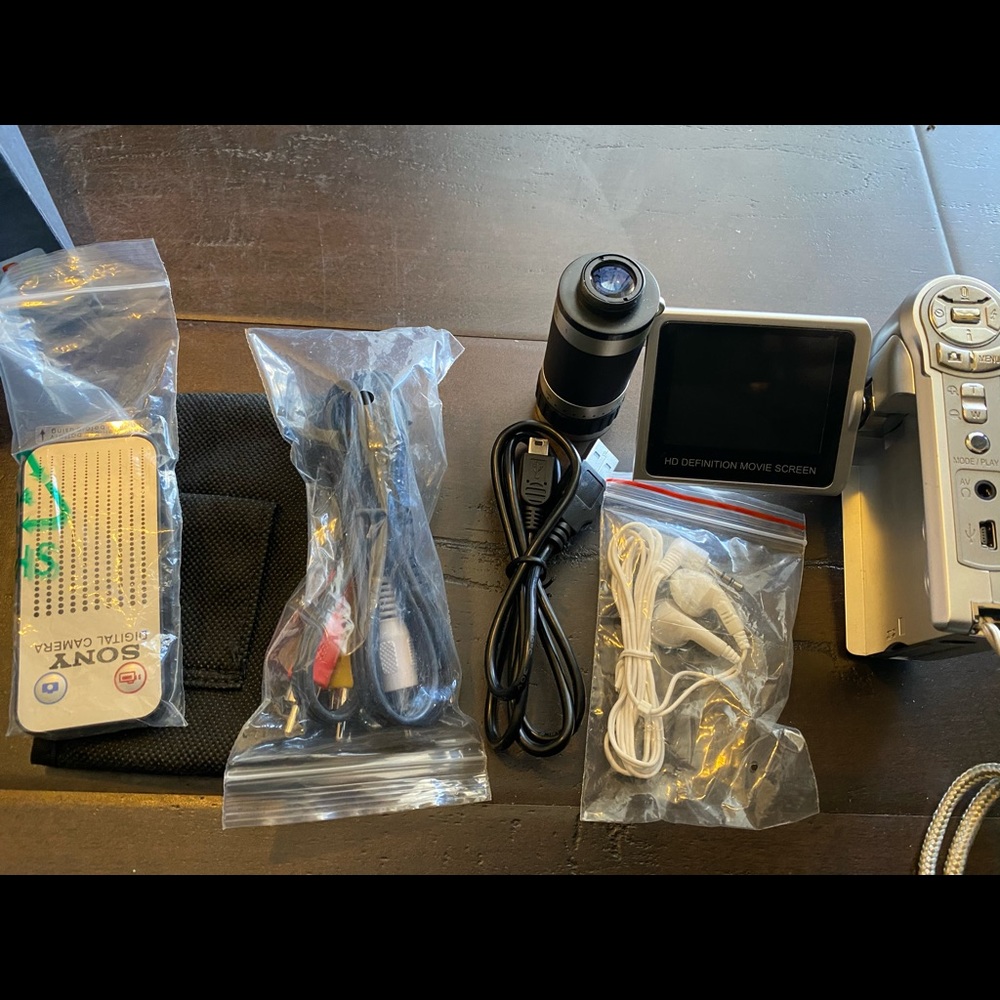 SONY mini HandyCam model V569